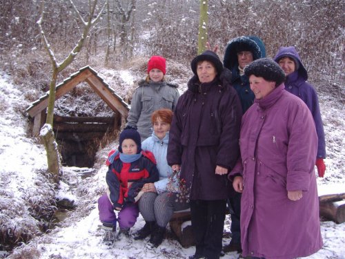Silvestrovský výšlap do Míkovic a ke studánce - 31.12.2007